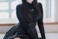 微博妹纸 霜月shimo - 日本饭店黑私服/(30P)